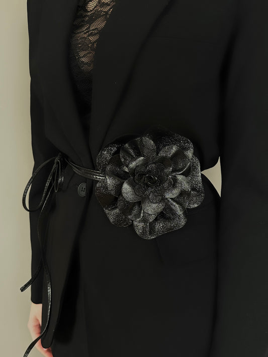 Bloemen riem zwart