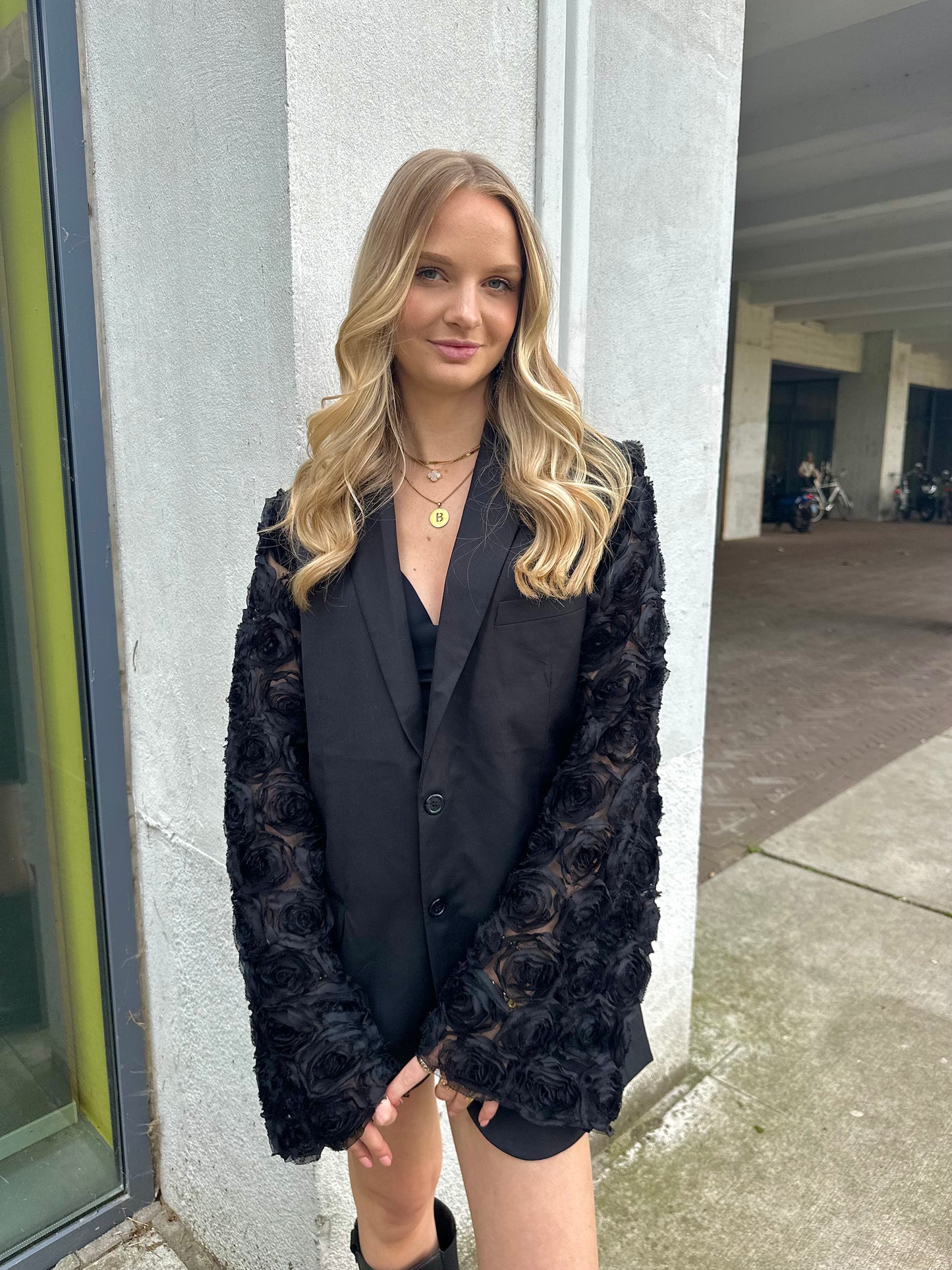 Floral blazer zwart